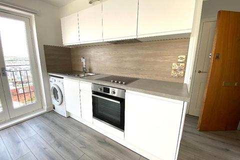 Studio to rent, St Annes Court, Howard Place, Brighton, BN1 3UP