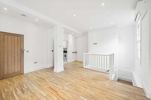 4 bedroom flat for sale, Guildhouse Street, London, SW1V