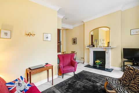 Flat 2, 52 Alderney Street, London, SW1V 4EX