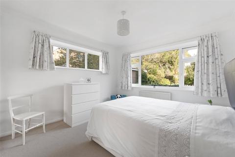 1 bedroom flat for sale, Bath Road, Worthing, West Sussex, BN11