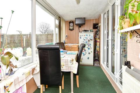2 bedroom semi-detached bungalow for sale - Brooklands Road, Havant, Hampshire