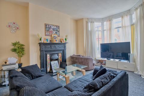 5 bedroom terraced house for sale, Morpeth Street, Hull, Yorkshire