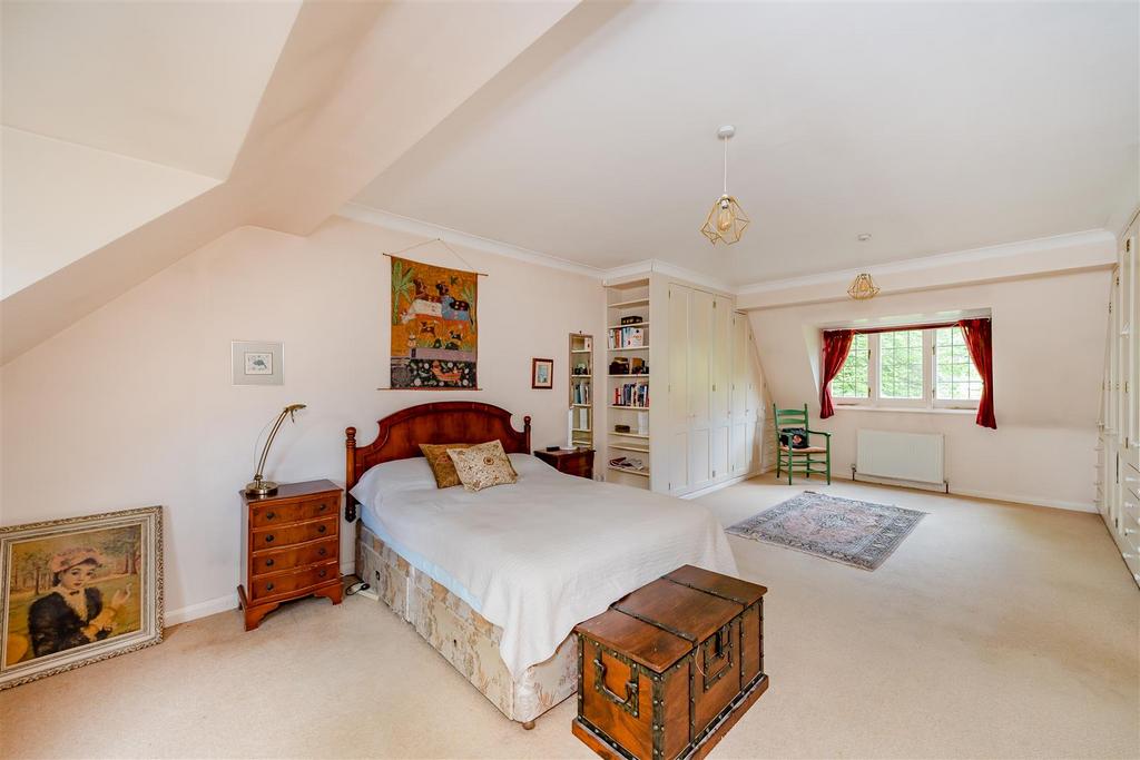 8552284-interior01.jpg