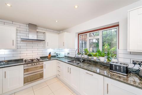 4 bedroom detached house for sale, Highfield Way, Rickmansworth WD3