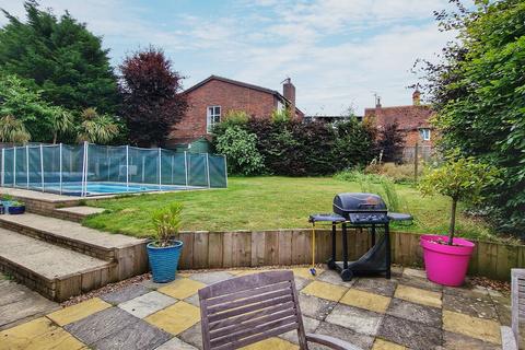35 Alameda Road, Ampthill, Bedford, MK45 2LA