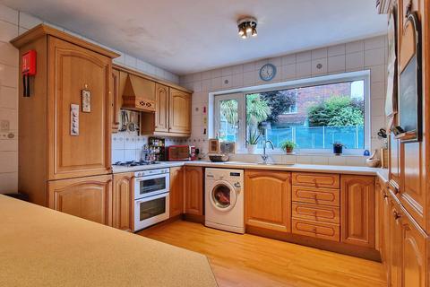 35 Alameda Road, Ampthill, Bedford, MK45 2LA
