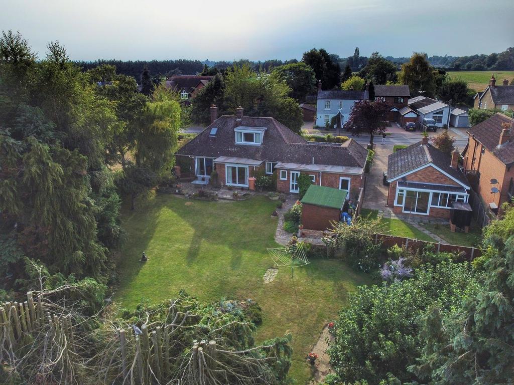 Flitwick Road, Maulden, Bedfordshire... 3 bed chalet for sale £700,000