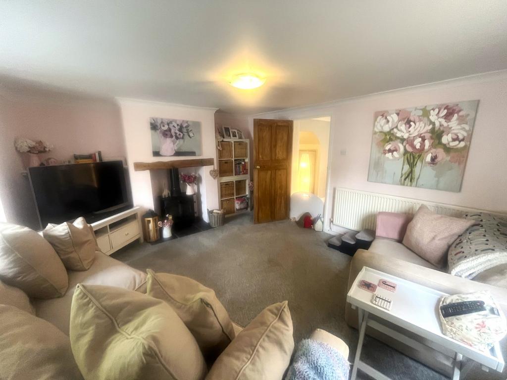 High Street, Silsoe, Bedford, MK45 2 bed semidetached house for sale