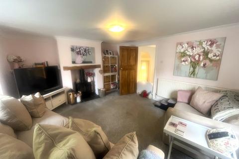 2 bedroom semi-detached house for sale, High Street, Silsoe, Bedfordshire, MK45