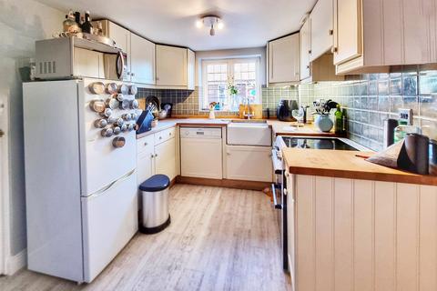 2 bedroom semi-detached house for sale, High Street, Silsoe, Bedfordshire, MK45