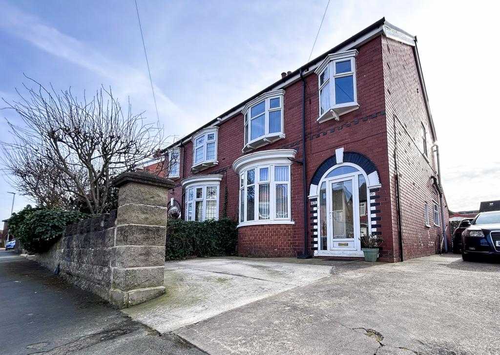 ster Avenue, DN15 3 bed semidetached house for sale £160,000