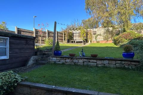 undefined, Tewkesbury GL20