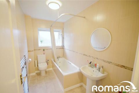 10, Calder Court Gringer Hill, Maidenhead, SL6 7NB