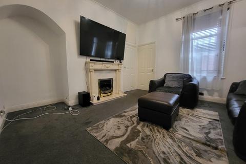 2 bedroom flat for sale - Gladstone Street, Hebburn, Tyne and Wear, NE31 2XD