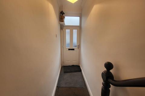 2 bedroom flat for sale, Gladstone Street, Hebburn, Tyne and Wear, NE31 2XD