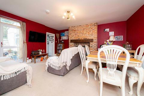 3 bedroom flat for sale, Clifton Road, Folkestone, CT20