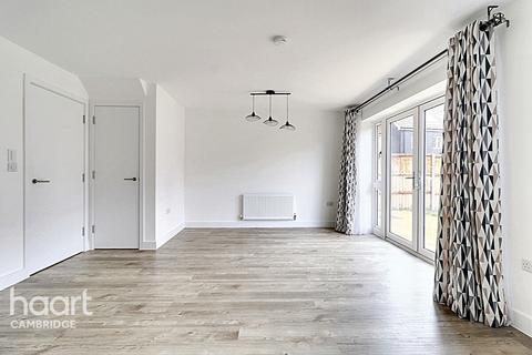 46 Bennett Way, Sawston, Cambridge, CB22 3FR
