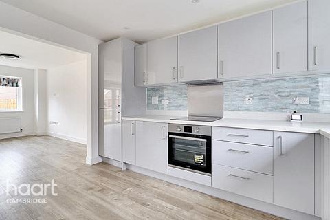 46 Bennett Way, Sawston, Cambridge, CB22 3FR