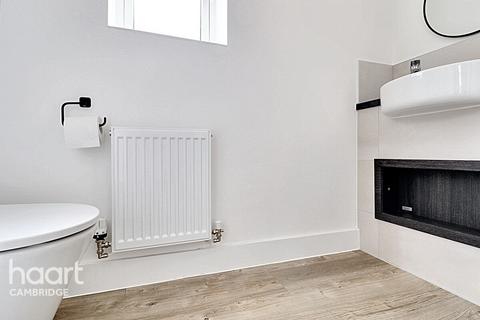 46 Bennett Way, Sawston, Cambridge, CB22 3FR