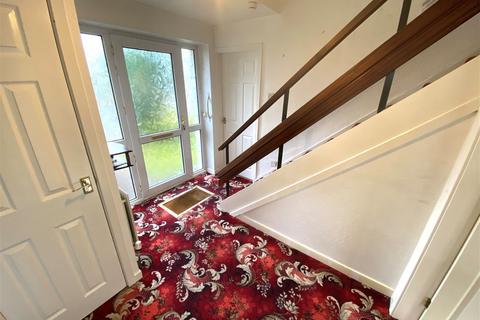 8 Glazedale Avenue, Royton, Oldham, OL2 5TS