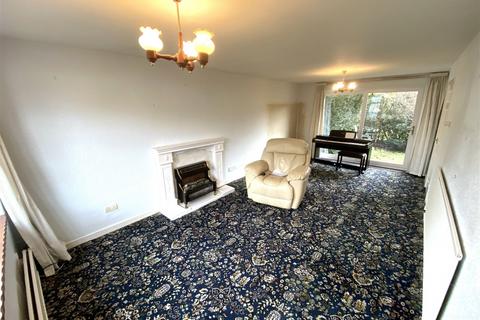 8 Glazedale Avenue, Royton, Oldham, OL2 5TS