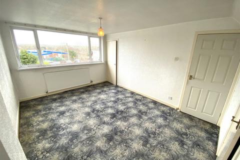 8 Glazedale Avenue, Royton, Oldham, OL2 5TS