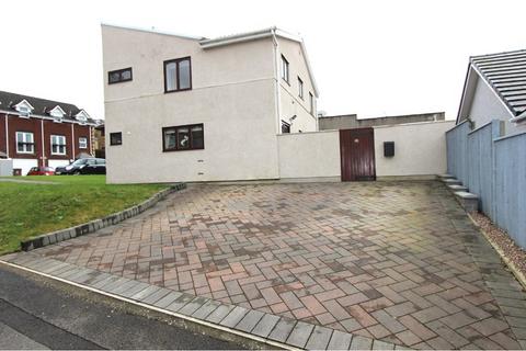 3 bedroom semi-detached house for sale - Chartist Court, Risca, Risca