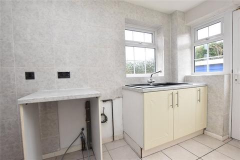 3 bedroom detached house for sale, Tingley Avenue, Tingley, Wakefield, West Yorkshire