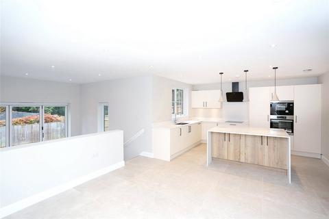 5 bedroom semi-detached house for sale - Wyatts Close, Chorleywood, Rickmansworth, Hertfordshire, WD3