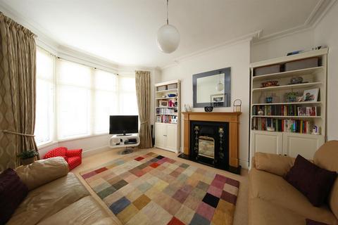 76 Australia Road, Cardiff, CF14 3DA