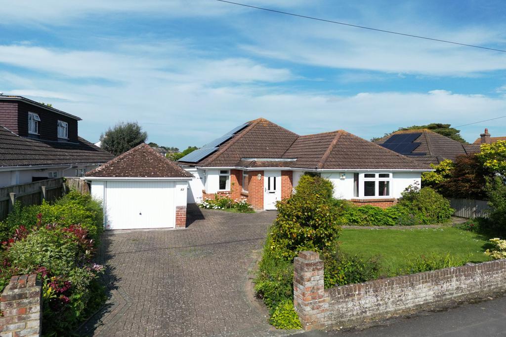 Sea Road, Barton On Sea, New Milton... 3 bed detached bungalow for sale