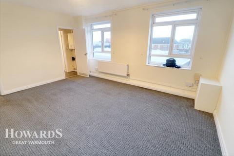 Studio for sale, The Conge, Great Yarmouth