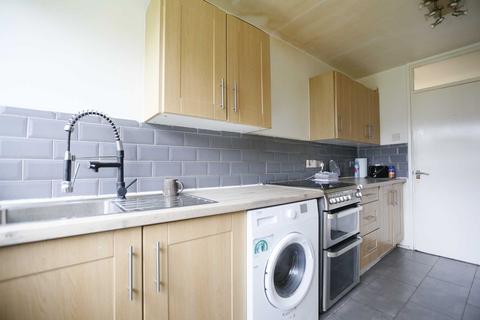 69 Brading Crescent, London, E11 3RT