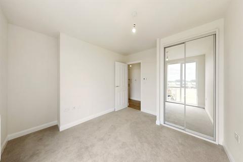 2 bedroom apartment to rent - Osprey Drive, Trumpington, Cambridge, Cambridgeshire
