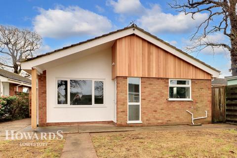 3 bedroom detached bungalow for sale, Rubens Walk, Gunton