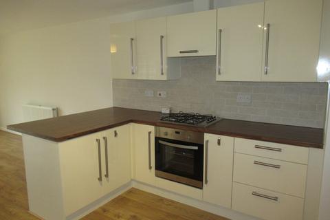 5 bedroom end of terrace house to rent, Couture Grove, Street BA16