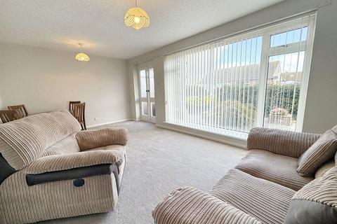 2 bedroom detached bungalow for sale, Lon Y Cyll, Pensarn LL22 7RW