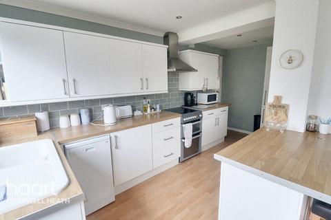 64 Walnut Tree Road, Dagenham, RM8 3JD
