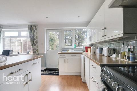 64 Walnut Tree Road, Dagenham, RM8 3JD