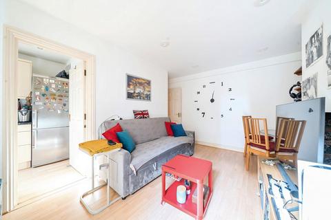 15a Glengall Road, London, NW6 7EL