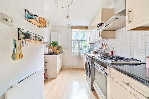 15a Glengall Road, London, NW6 7EL