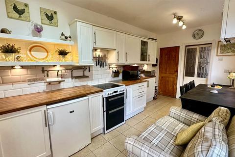92 Beaumont Road, Birmingham, B30 2DX