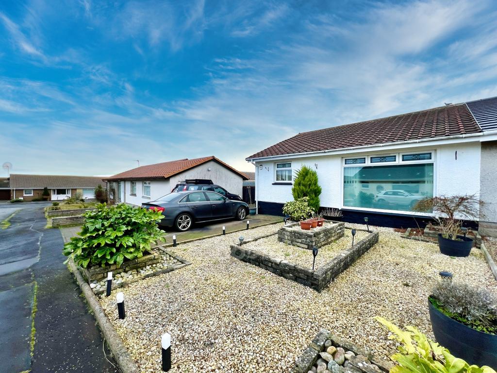 44 Montfode Court, Ardrossan 4 bed semidetached bungalow £215,000