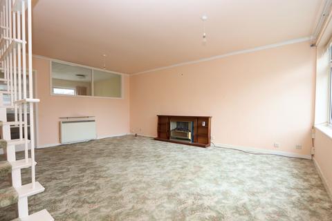 4 Cedar Close, Buckhurst Hill, IG9 6EJ
