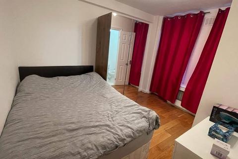 2 bedroom flat for sale, Park West, Edgware Road, London