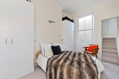 1 bedroom flat for sale, Oxford Gardens, London