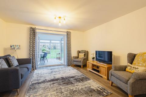32 Bevin Square, Copplestone, Crediton, EX17 5EJ