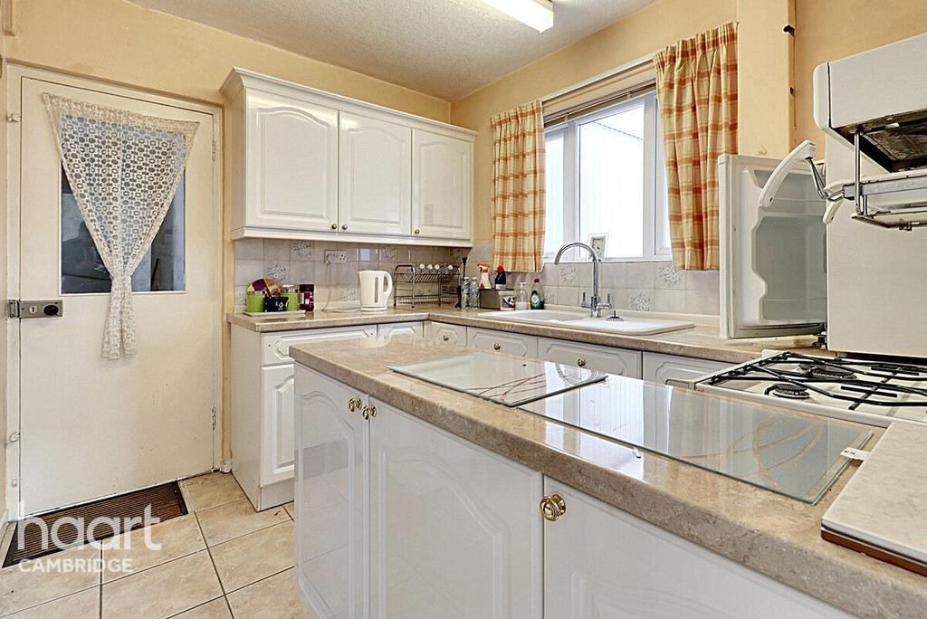 Howard Road, Cambridge 3 bed semidetached house for sale £400,000