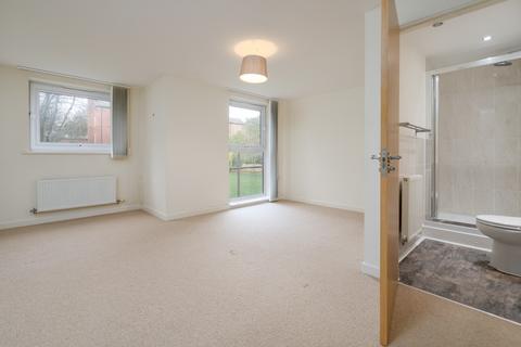 2 bedroom apartment for sale - Luxury 2 Bedroom Apartment with Private Balcony and Secure Parking in Merryfield Grange, Bolton BL1