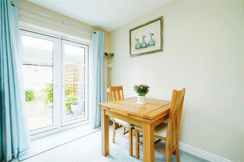 46 Ashcombe Crescent, Witney, OX28 6GL